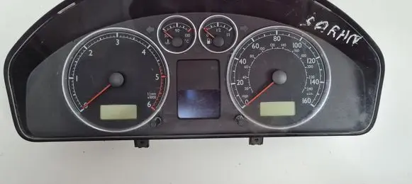 Volkswagen Sharan Speedometer (instrument cluster) 7M3920920H