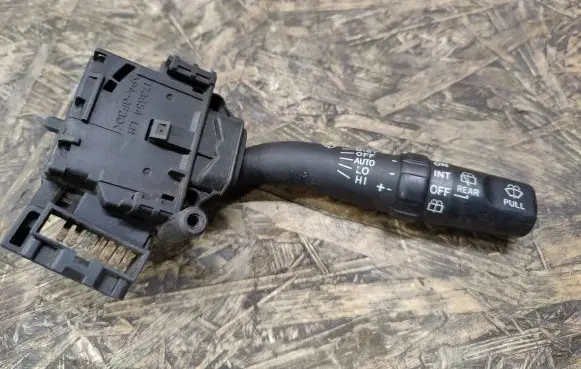 Toyota Avensis T250 Multifunctional control switch/knob 8465205170