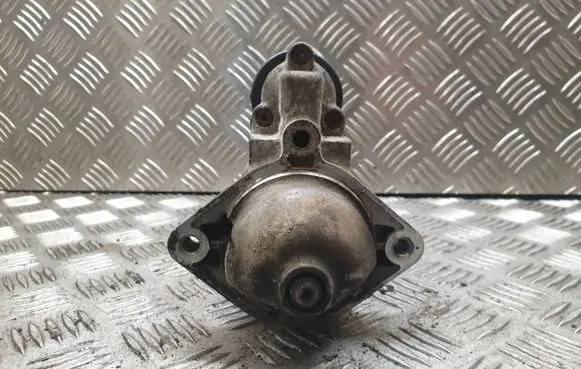 BMW 5 E39 Starter motor 0001109200