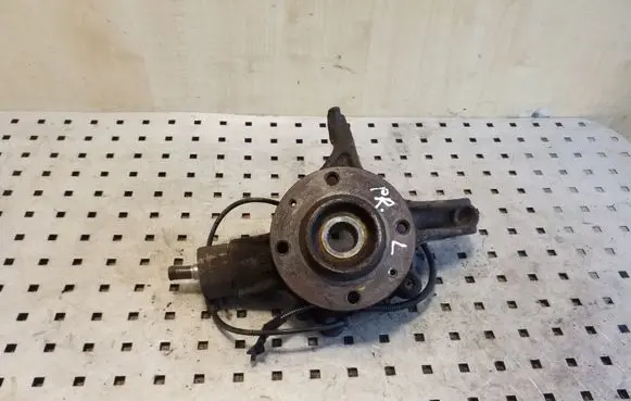 Peugeot 3008 I Front wheel hub