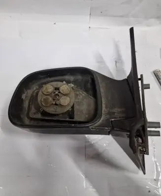 Front door electric wing mirror