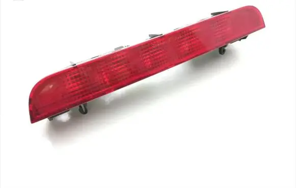 Nissan X-Trail T30 Third/center stoplight P1842