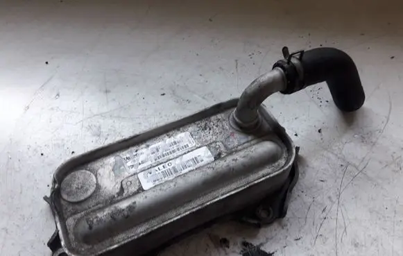 Engine oil radiator