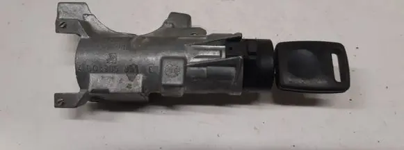 Audi A4 S4 B5 8D Ignition lock 4D0905851E