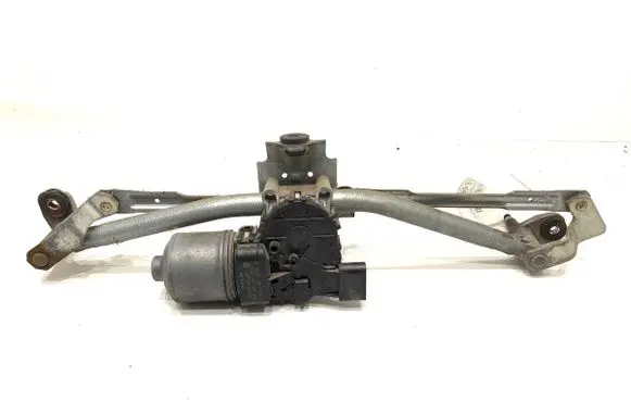Front wiper linkage and motor