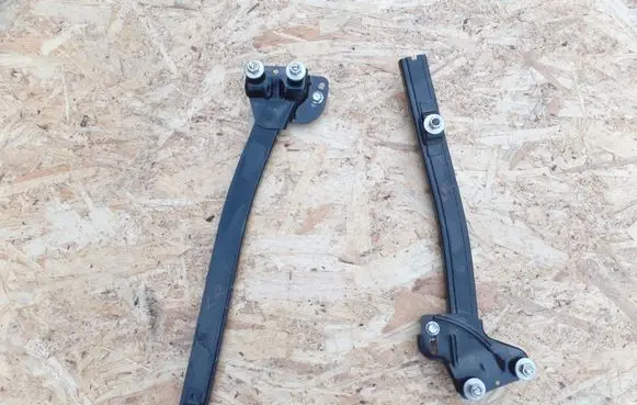 Subaru Legacy Rear door windshield rail 