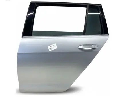 Volkswagen Golf VII Rear door LA7W