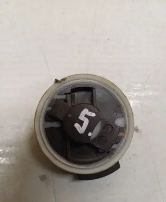 Volkswagen Golf VII Airbag deployment crash/impact sensor 5Q0959354
