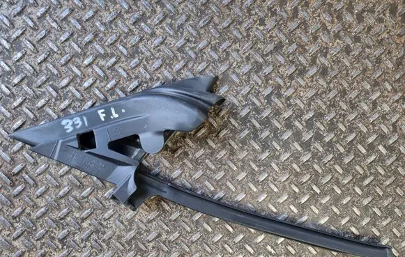 Volkswagen Arteon Rubber seal front door window/glass 3G8857505DE