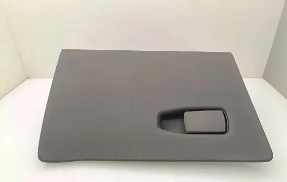 BMW 4 G22 G23 G24 G26 Glove box lid/cover 809489604 20210608