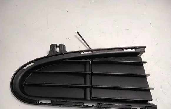 Volkswagen Sharan Front fog light trim/grill 7M0853683B 95VW17B969A 7M0854703