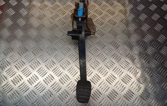 Renault Scenic II - Grand scenic II Clutch pedal 8200155995D 8200155995