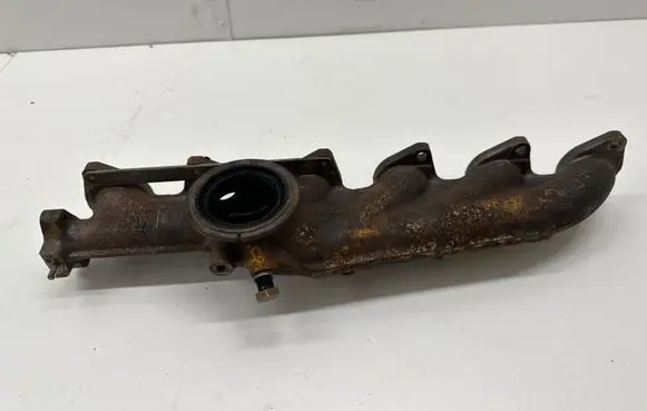 BMW 5 G30 G31 Exhaust manifold 8570152