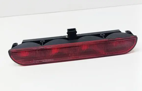 Audi A4 S4 B5 8D Third/center stoplight 0996400