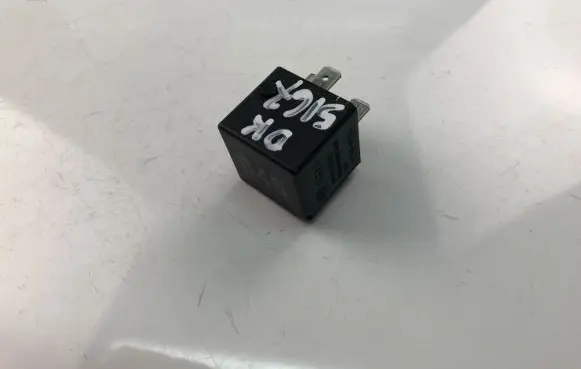 Skoda Fabia Mk1 (6Y) Other relay 4H0951253A