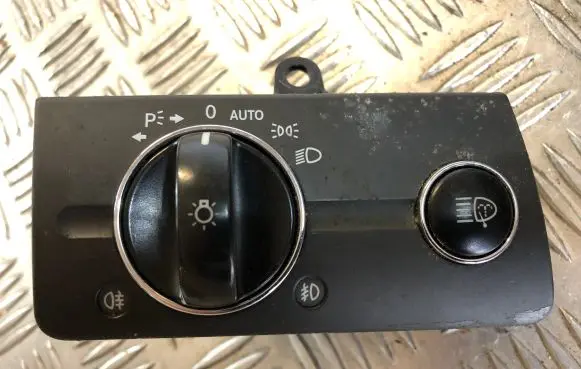 Mercedes-Benz E W211 Light switch 2115450104 04056000