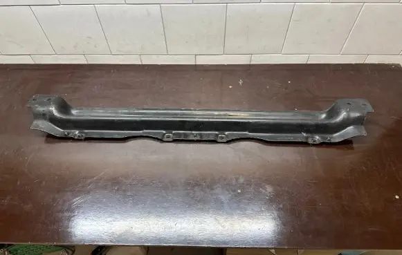 Porsche Cayenne (92A) Bottom radiator support slam panel 7P0805549