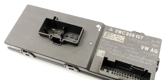 Volkswagen Golf VIII Tailgate/trunk control unit/module 5WC959107