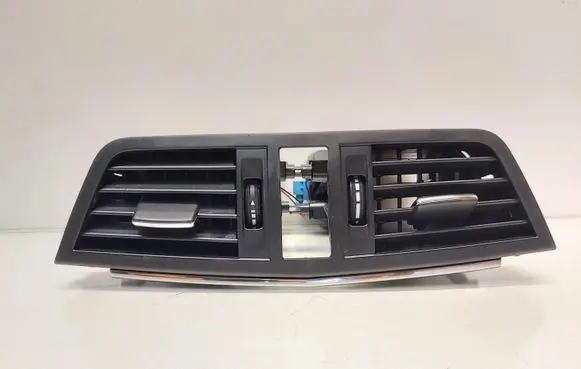 Mercedes-Benz E C207 W207 Dash center air vent grill A2078300054