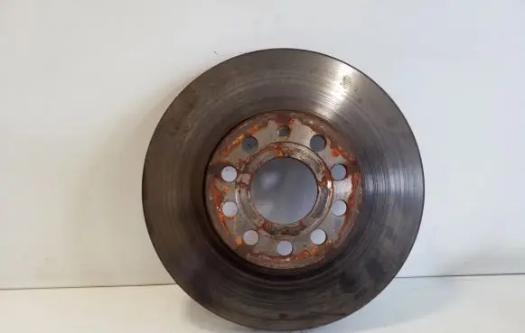 Volkswagen Golf Plus Front brake disc