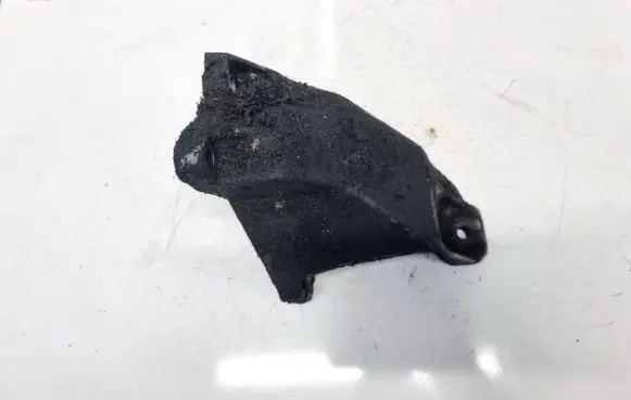 Audi A4 S4 B5 8D Engine mounting bracket 8D0199307H