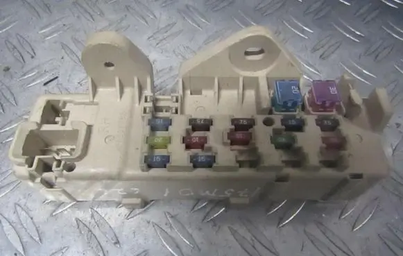 Mazda 626 Fuse box set