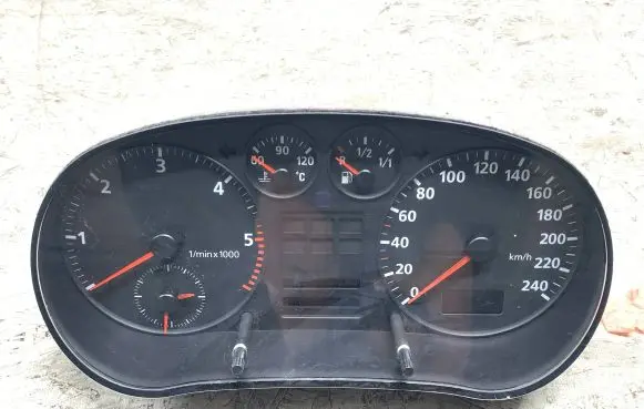 Audi A3 S3 8L Speedometer (instrument cluster) 8L0919860