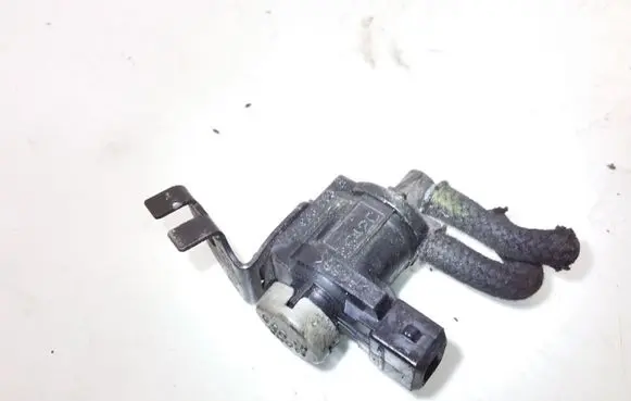Valve vacuum