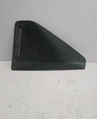 Hyundai Santa Fe Rear vent window glass 