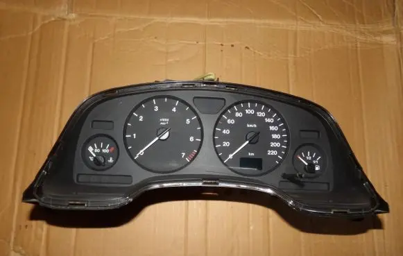 Opel Zafira A Speedometer (instrument cluster) 09195036