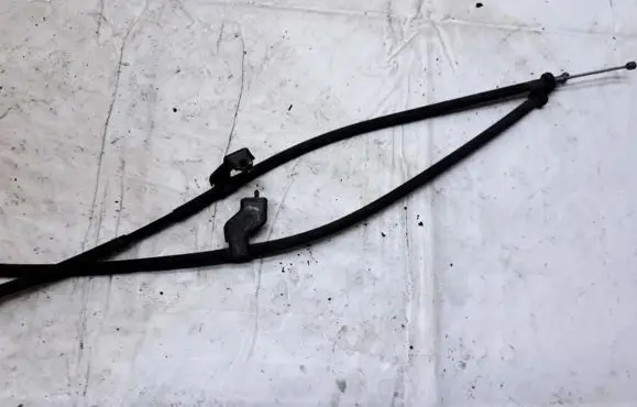 Nissan Qashqai Handbrake/parking brake wiring cable 