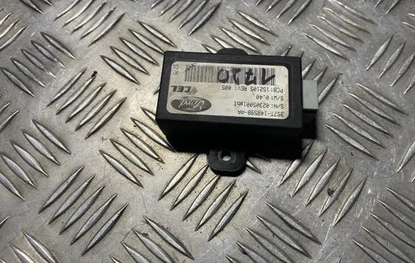 Ford Mondeo Mk III Seat control module 3S7T14B598AA 152105 02305001A
