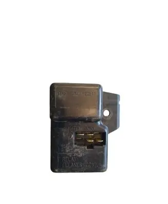 Subaru Forester SF Window wiper relay 