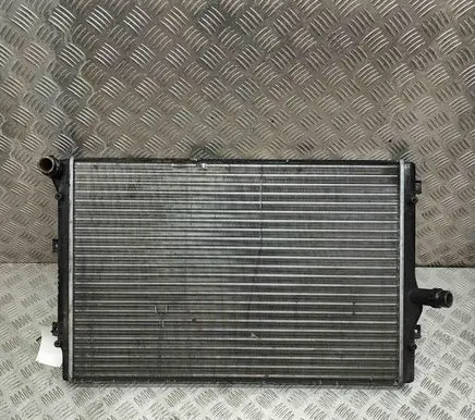 Volkswagen PASSAT B7 Coolant radiator 3C0121253AR
