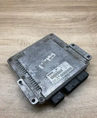 Peugeot 607 Engine control unit/module ECU 9645534380 0281010880
