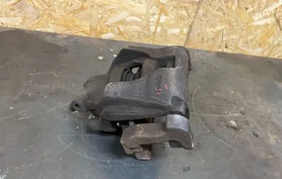 Ford S-MAX Front brake caliper