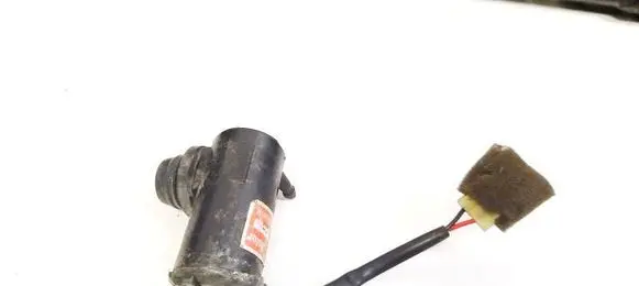 KIA Carens I Windscreen/windshield washer pump