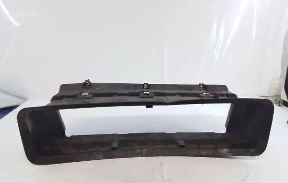 BMW 1 E81 E87 Intercooler air channel guide 1858696000