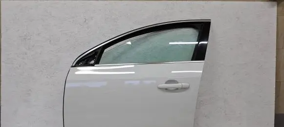 Volvo S60 Front door