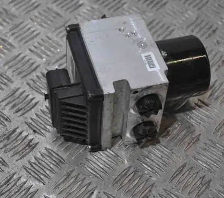 Volkswagen PASSAT B6 ABS Pump 3C0614109D
