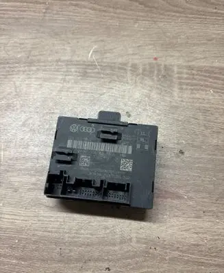 Audi A6 C7 Door control unit/module 4G8959795E 4G8959795A