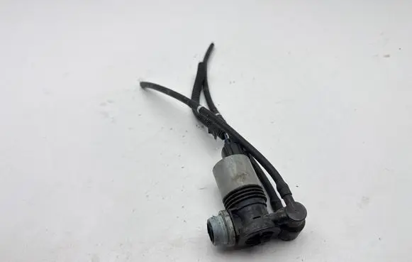 Toyota Auris E180 Windscreen/windshield washer pump 1020974001