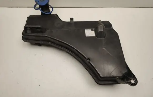 Windshield washer fluid reservoir/tank