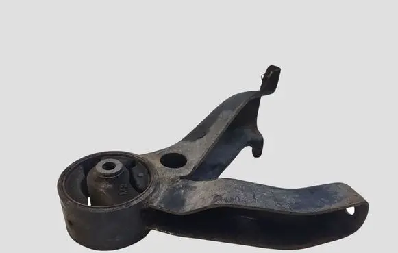 Citroen C-Crosser Engine mount bracket MN184059