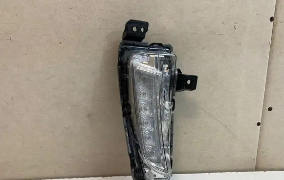 Suzuki Vitara (LY) LED Daytime headlight 755700RL W1378