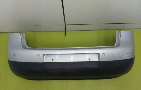 Volkswagen Golf V Rear bumper LA7W