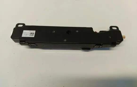 Tesla Model 3 Bluetooth antenna 1585601-00-d