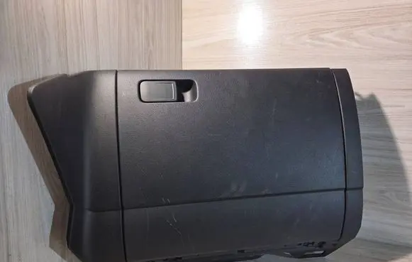 Volkswagen Golf VII Glove box set 5G1857097A 5G1857285