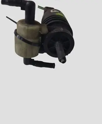 Volkswagen Golf IV Windscreen/windshield washer pump 1J0973722 PA66BGF30