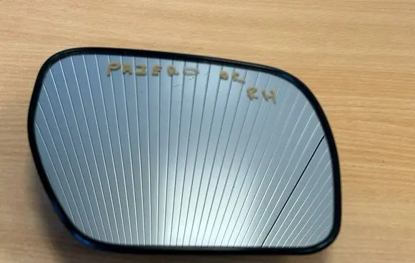 Mitsubishi Pajero Wing mirror glass 7632A522 7632A107